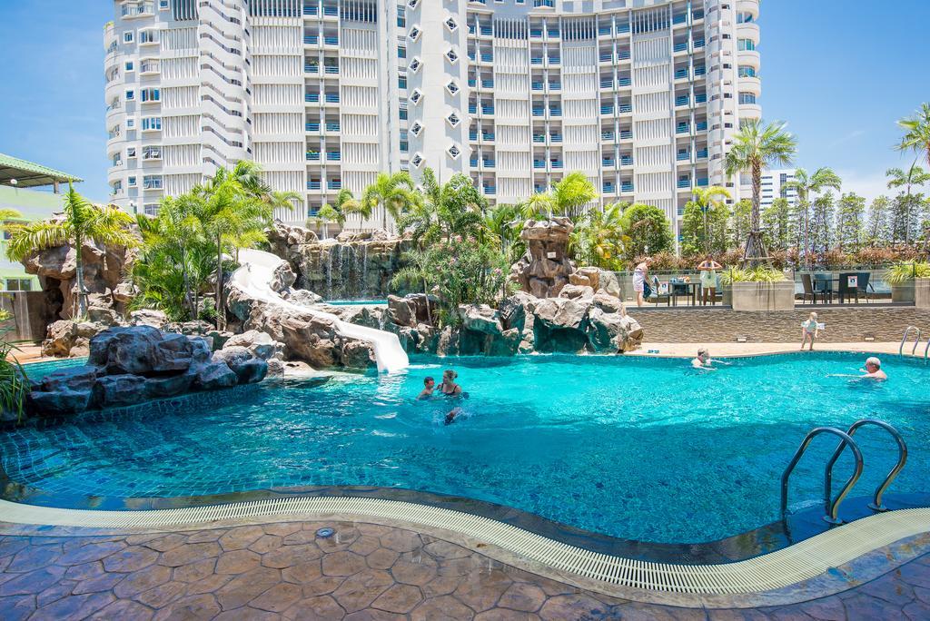 The Cliff Residence Condo Pattaya Exterior photo